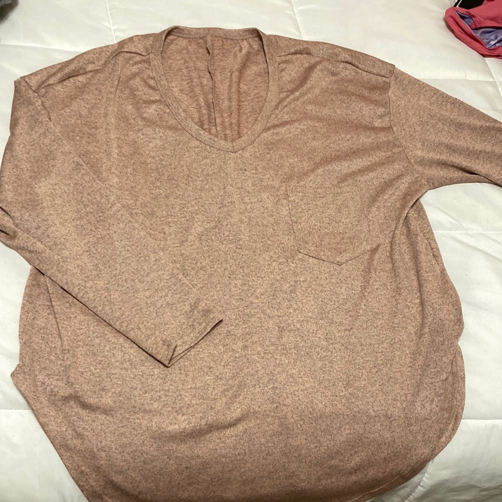 Pic looks brown but it’s light pink